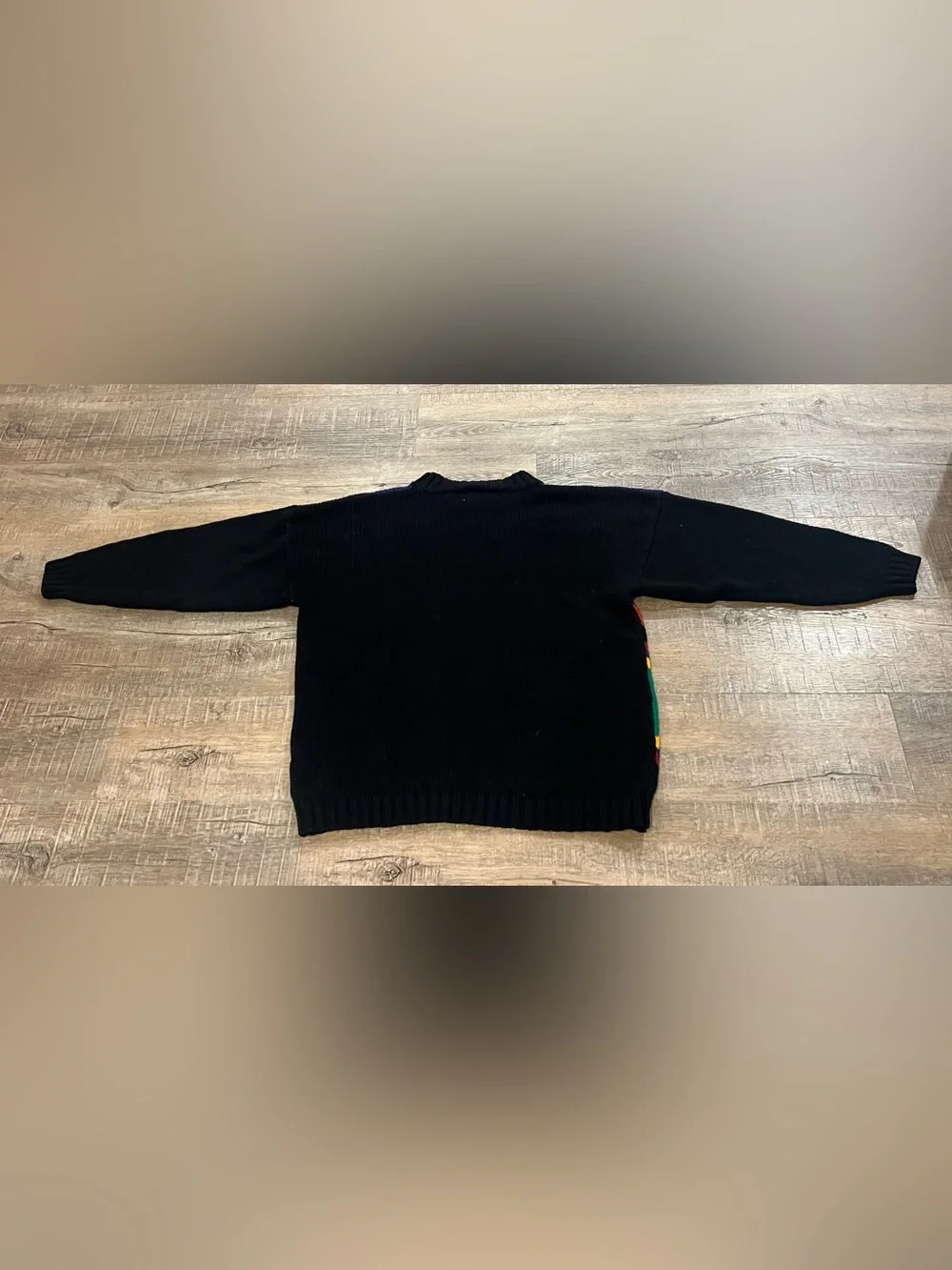International sportswear co bold crewneck